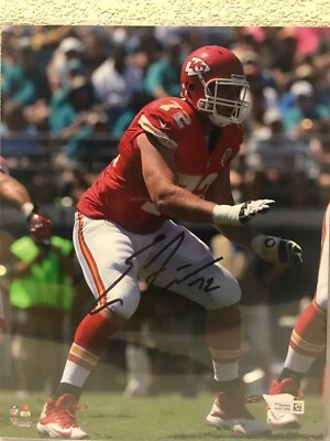 Foto fanáticos assinada por Eric Fisher Kansas City Chiefs 8x10 - Imagem 1 de 4