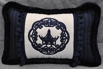 Almohada bordada hecha con Ralph Lauren Worth Avenue Azul Blazer Tela 21x14 Foto 1 de 3