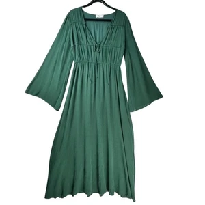 Essential Flair Bell Sleeve Romantic Emerald Green Peasant Dress Size Medium - Picture 1 of 8