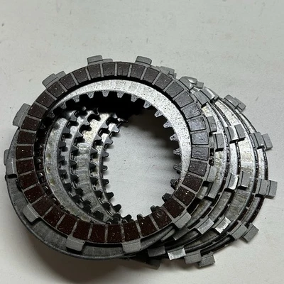 02-12 2007 KTM 85SX KTM 85 SX PLACAS DE EMBRAGUE OEM USADAS Foto 1 de 3