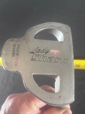 Tiger Shark Lady Shark Putter 34” RH Ladies Putter - Image 1 of 4