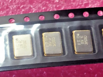 26.800Mhz MTRON CM05BC-26.800Mhz Crystal  Qty.25 - Image 1 of 4