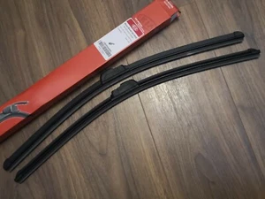 Wiper blade set Kia Sedona 99-05 L983FK2424R0 New genuine parts - Picture 1 of 3