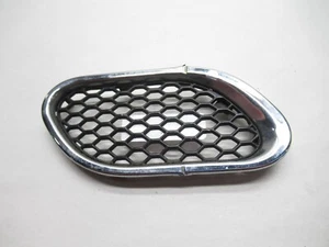 Parrilla de ventilación para guardabarros izquierdo Maserati Quattroporte 2003-2012 69283700 OEM - Imagen 1 de 12