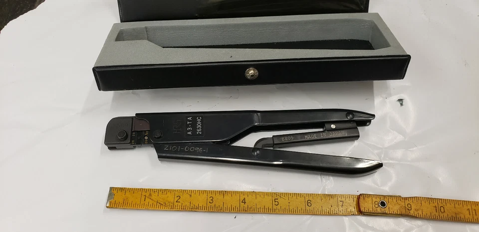 Herramienta de prensado de trinquete Hirose HRS A3-TA2630HC 30-26AVG en estuche TIENE GRABADOS Foto 1 de 4