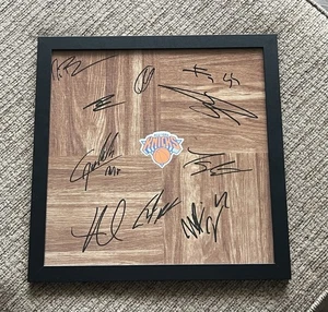 2025-26 New York Knicks TEAM Signed/Framed Floorboard 9 Autographs COA - Picture 1 of 1