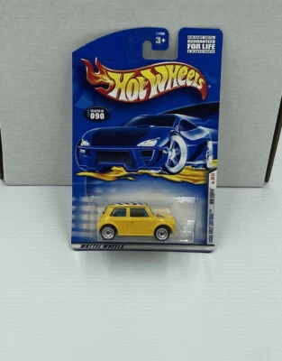 1:64 HOT WHEELS 2000 FIRST EDITION MINI COOPER - Image 1 of 4