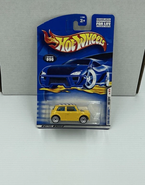 1:64 HOT WHEELS 2000 FIRST EDITION MINI COOPER - Image 1 of 4