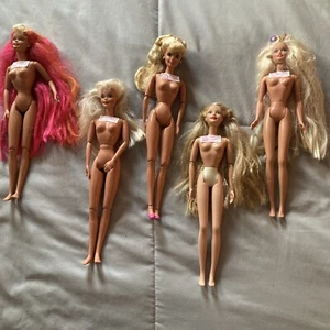 Konvolut 5 Vintage Barbie Puppen 11 Zoll 1993-1995. Nur Puppen ohne Kleidung - Bild 1 von 11