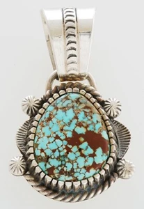 Ciondolo Navajo fatto a mano in argento con turchese Pilot Mountain di Landon Sacatero - Foto 1 di 2