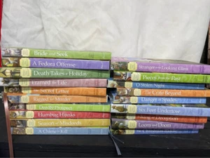 Lot of 19 Annie’s Antique Shop Mysteries Hardcover Books - Picture 1 of 3