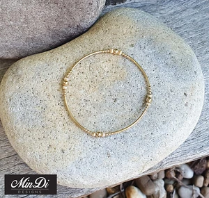 Set Of Two 14K Yellow Gold Filled Stretch Bracelets. - Foto 1 di 4