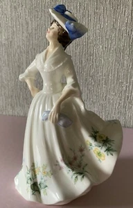 ROYAL DOULTON CHINA LADY FIGURE DOLL ADELE MODEL No HN 2480 PERFECT - Bild 1 von 8