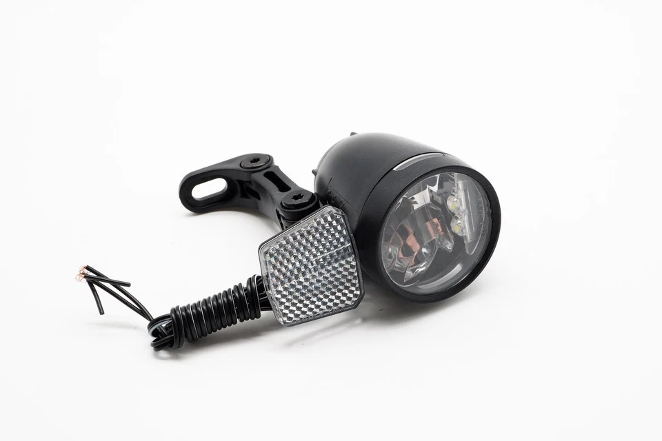 LED Fahrradscheinwerfer für Nabendynamo 80 Lux Standlicht Automatik Funktion  - Bild 1 von 4