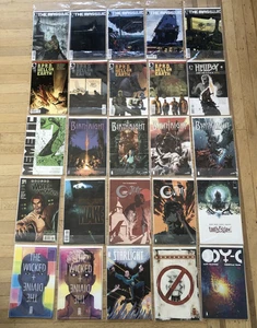 Posten 25 moderne Horror Comics gemischte Ausgaben & Verlage eingetütet & mit Karton - Bild 1 von 16