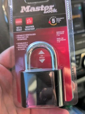 Master Lock 178D Combination Padlock, Body Thickness 1 In, Dials 4 NEW - Image 1 of 3