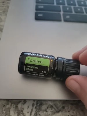 Mezcla de aceites esenciales renovadores doTERRA Forgive 5 ml - ¡Nuevo/Sellado! Exp 6/2028 Foto 1 de 3