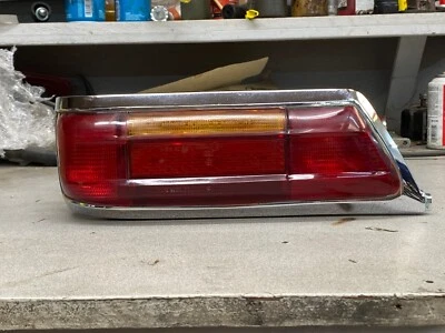 Conjunto de luces traseras derecha mercedes-benz 250sl, 250se, 250sec w113. SA005 Foto 1 de 4