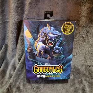 NECA Disney’s Gargoyles Bronx Ultimate Actionfigur W Goliath’s Closed Wing - Bild 1 von 10