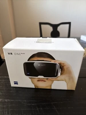 ZEISS VR One Plus Virtual Reality Smartphone Headset - Image 1 of 4