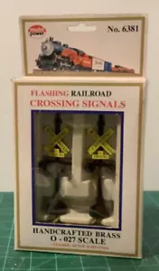 Model Power Flashing 0-27, 0 Scale Railroad Crossing Signal No. 6381 USED - Picture 1 of 3