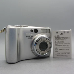 Nikon Digital Camera Coolpix 5200 5.1MP Silver Tested *Read* - Picture 1 of 9