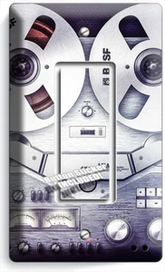 VINTAGE REEL TO REEL RECORDER PLAYER 1 GFI LIGHT SWITCH PLATE MUSIC STUDIO DECOR - Picture 1 of 1