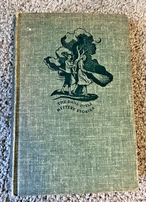 Dana Girls Mystery: The Secret in the Old Well, #13, by Carolyn Keene 1944 HC - Image 1 of 4