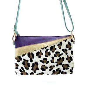 Disaster Designs Tierdruck Leopard/Lila/Gold Clutch/Umhängetasche - Bild 1 von 5