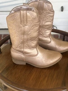 Dream Pairs Size 13 Gold Metallic Cowboy/Cowgirl Children’s Boots Preowned - Picture 1 of 10
