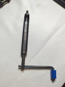 HeliCoil Type II Prewinder 7751-8 for M8 x 1.25 Thread Size (HC1) - Picture 1 of 9
