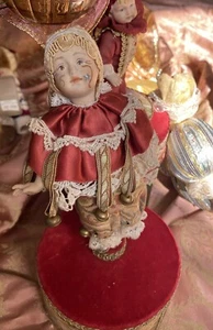 Estatuilla de porcelana arlequín de colección caja de música caprichosa romántica victoriana RARA - Imagen 1 de 24