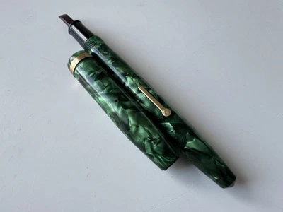 Vintage Conway Stewart Green Marble Fountain Pen No. 85 L For Restoration - Image 1 of 4