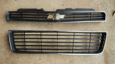 06-13 Chevy Impala Parrilla Montada en Parachoques con Emblema Conjunto Superior Inferior OEM Foto 1 de 4
