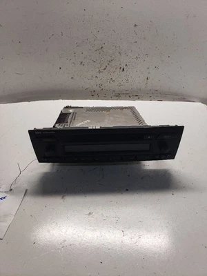 Equipo de audio radio sedán mercado canadiense Am-fm-cd compatible con 06 BMW 323i 1358484 Foto 1 de 4