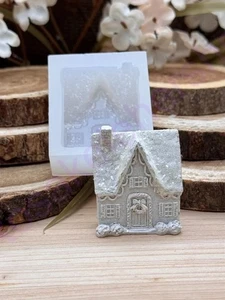 Miniature rustic Christmas house handmade silicone mold for crafts - Picture 1 of 9