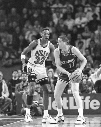 Golden State Warriors CHRIS MULLIN vs Scottie Pippen 8x10 Photo Print Poster Cover