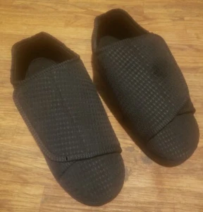 Silverts SV55105 MENS XX-Wide Slip Resistant Slippers - Black Size 8 - Picture 1 of 22