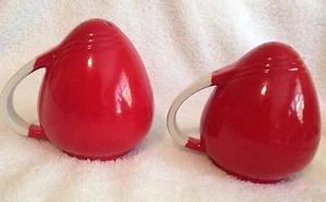 Rot weiß Salz und Pfefferstreuer groß Mid Century Griffe 4 Zoll Vintage - Bild 1 von 10