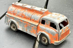 Vintage Hubley Toy #406 Gas Oil Fuel Tanker Tank Truck Orange Diecast - Picture 1 of 3
