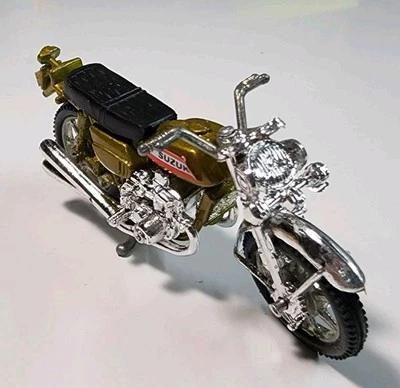 Vintage Kidco Tough Wheels Gold Suzuki 750 1/26 Diecast/Plastic Motorcycle Bike - Image 1 of 4
