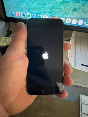 Iphone 6 tested and works - see pics - w free domestic shipping - Image 1 of 4