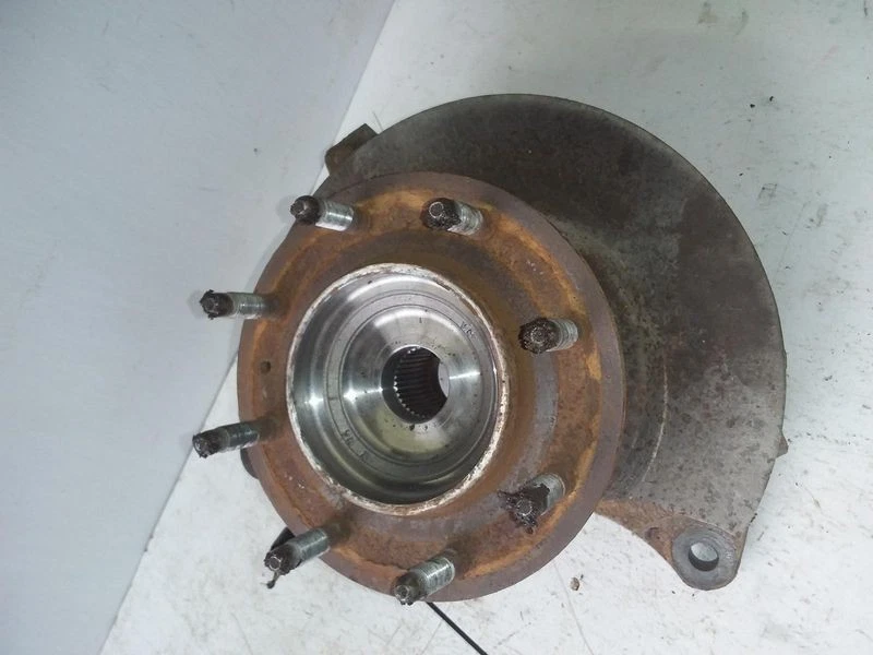 2011-2019 Chevy Silverado 2500 Front Right Passenger Side Spindle Knuckle Oem - Image 1 of 4