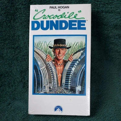 Crocodile Dundee Movie Sealed VHS Tape 1987 Paramount sealed Foto 1 de 3