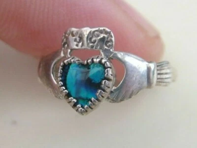 ANILLO TRADICIONAL IRLANDÉS CLADDAGH EL ANILLO BODA,COMPROMISO, ANIVERSARIO - Imagen 1 de 3