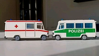 Ambulancia de policía y ambulancia Siku Vans  Foto 1 de 4