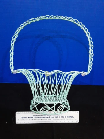 Beautiful Children's  Easter Egg Basket.  Made Of Woven Green Colored wire. NICE Cover