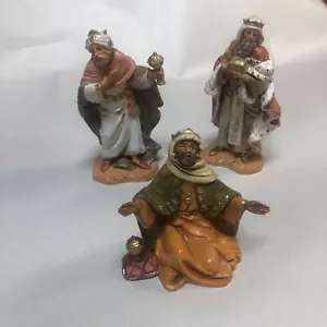 Fontanini by Roman Inc. Set 3 Pezzi Re Uomini 5" Statuine Presepe Tre Re - Foto 1 di 9