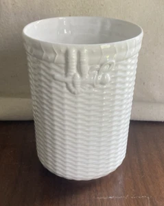 Wedgwood Nantucket Small Canister 5.5" Basketweave Bone China Geo Davis No Lid - Picture 1 of 9