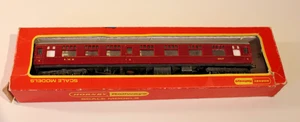 Hornby Railways LMS 2257 3. Klasse weinrot Reisezugwagen Spurweite OO - Bild 1 von 10